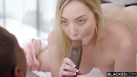 Amateur blonde gets a creampie to her big cock pussy