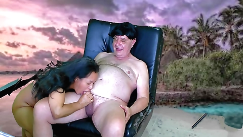 Asian brunette and a guy have a great interracial threesome